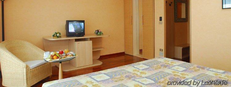 Hotel Sailing Center مالتشيزينيه الغرفة الصورة