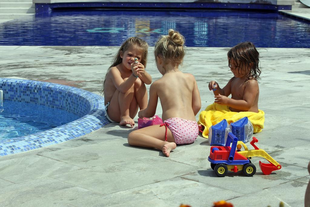 Hotel Sailing Center مالتشيزينيه المظهر الخارجي الصورة