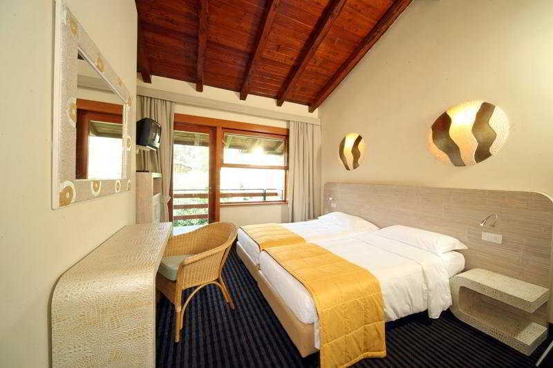 Hotel Sailing Center مالتشيزينيه المظهر الخارجي الصورة